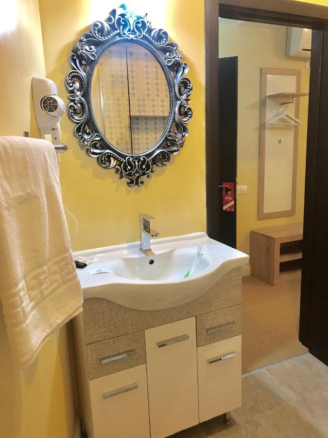 Vila 18 Hotel Boutique Букурещ Екстериор снимка
